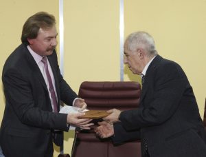 2015-11-30 142315 0022