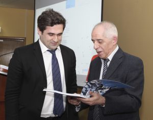 2015-11-30 152454 0034