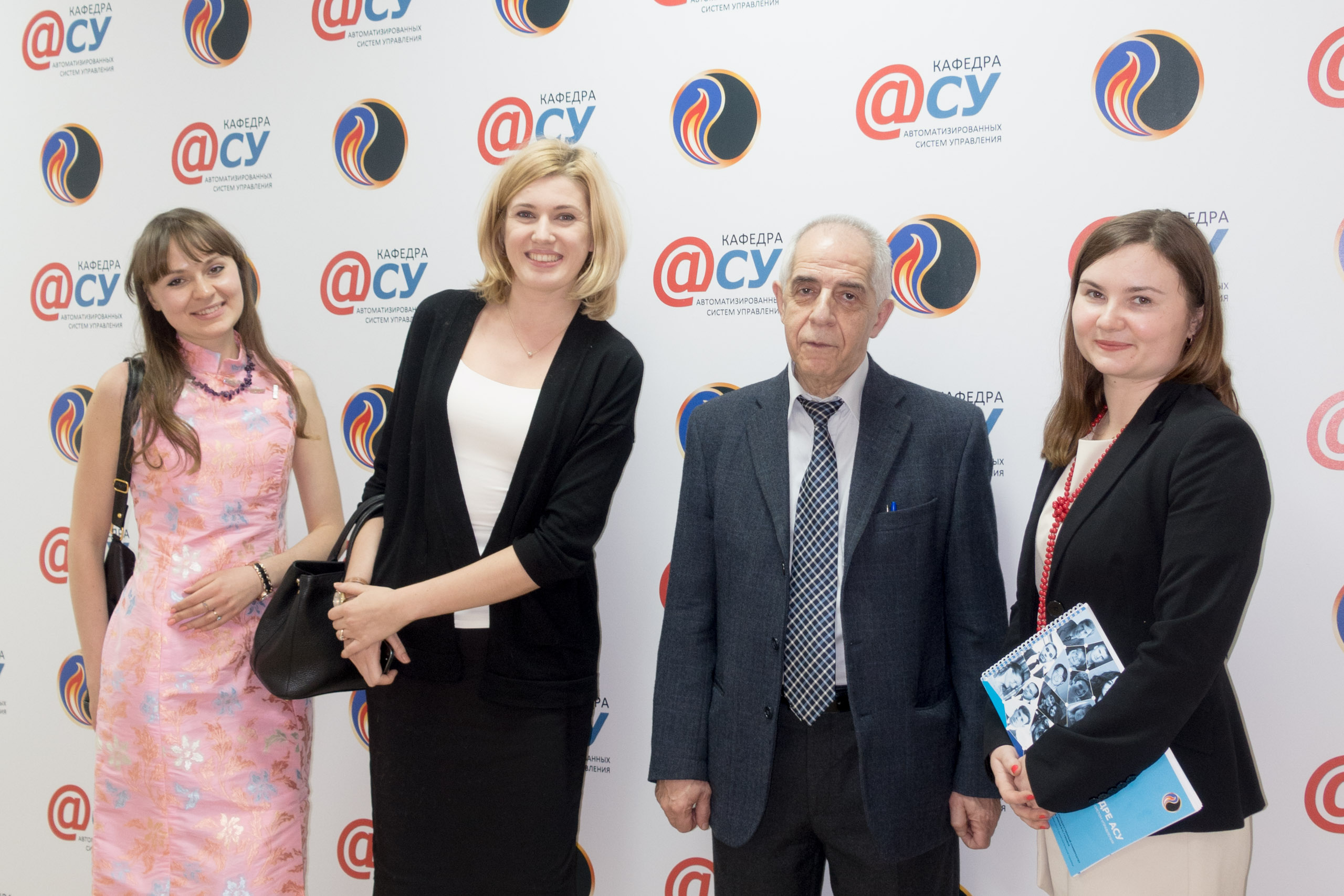 2015-11-30 174937 0004